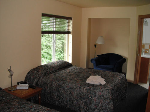סוארד Twin Peaks Lodge And Rv Park מראה חיצוני תמונה