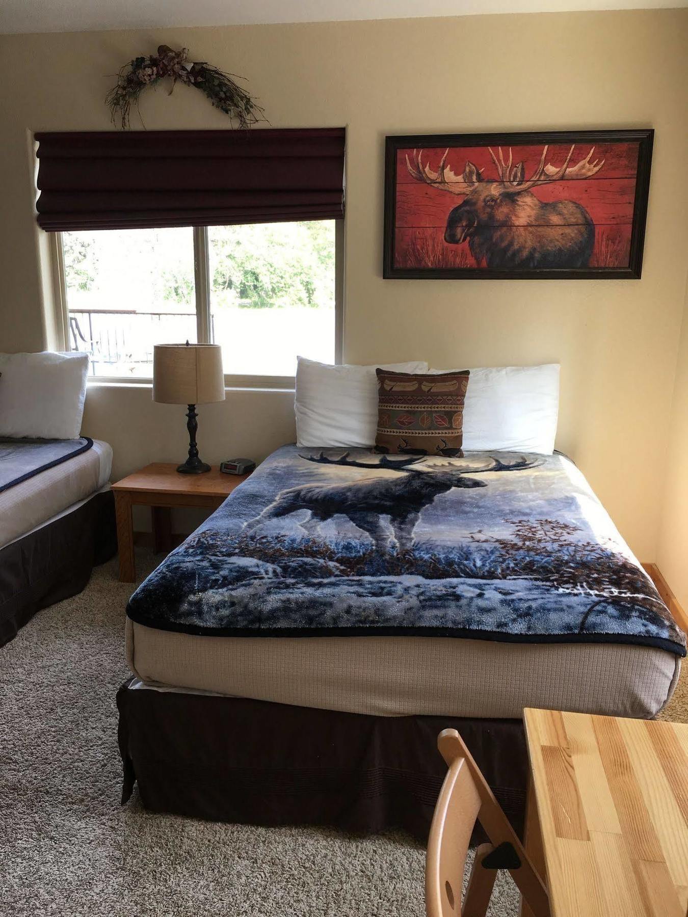 סוארד Twin Peaks Lodge And Rv Park מראה חיצוני תמונה